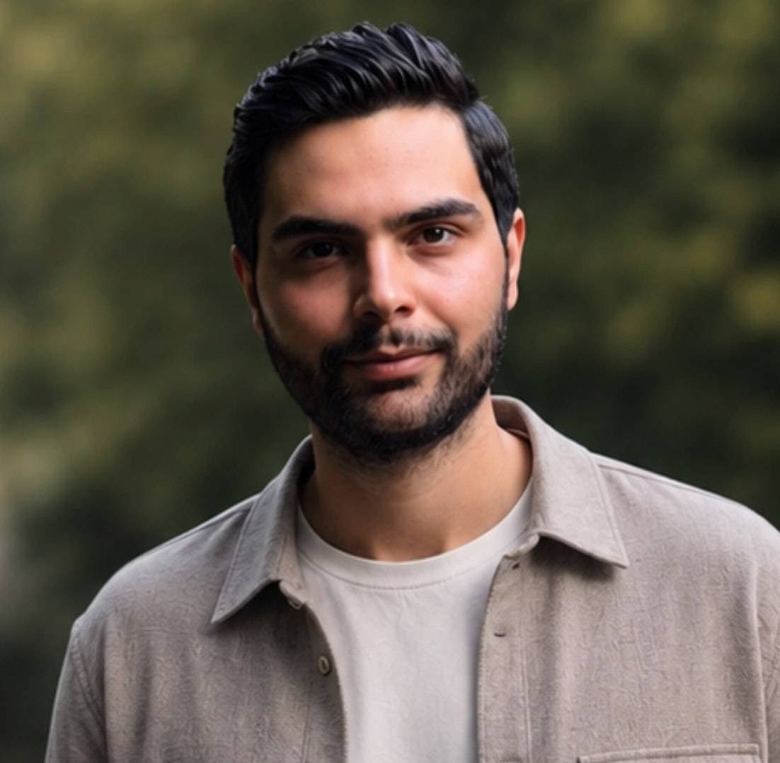 Portrait of Shayan, Full-Stack Web Developer